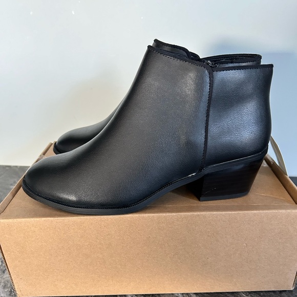 Amazon Essential Microsuede Ankle Boot - Picture 6 of 16